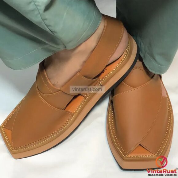 Handcrafted Leather Peshawari Chappal: Gents Kaptaan Sandal main image 4